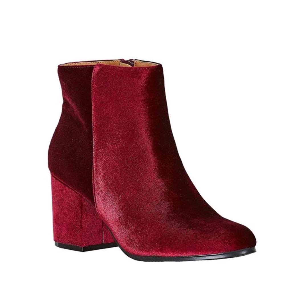 NWT! Shoedazzle Gigi Velvet Booties